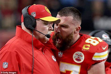 Travis Kelce provides feedback to Andy Reid